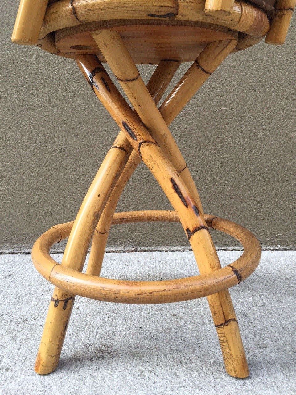 Set of Four Bamboo or Rattan Swivel Bar Stools Style Paul Frankl  In Good Condition In New York, NY