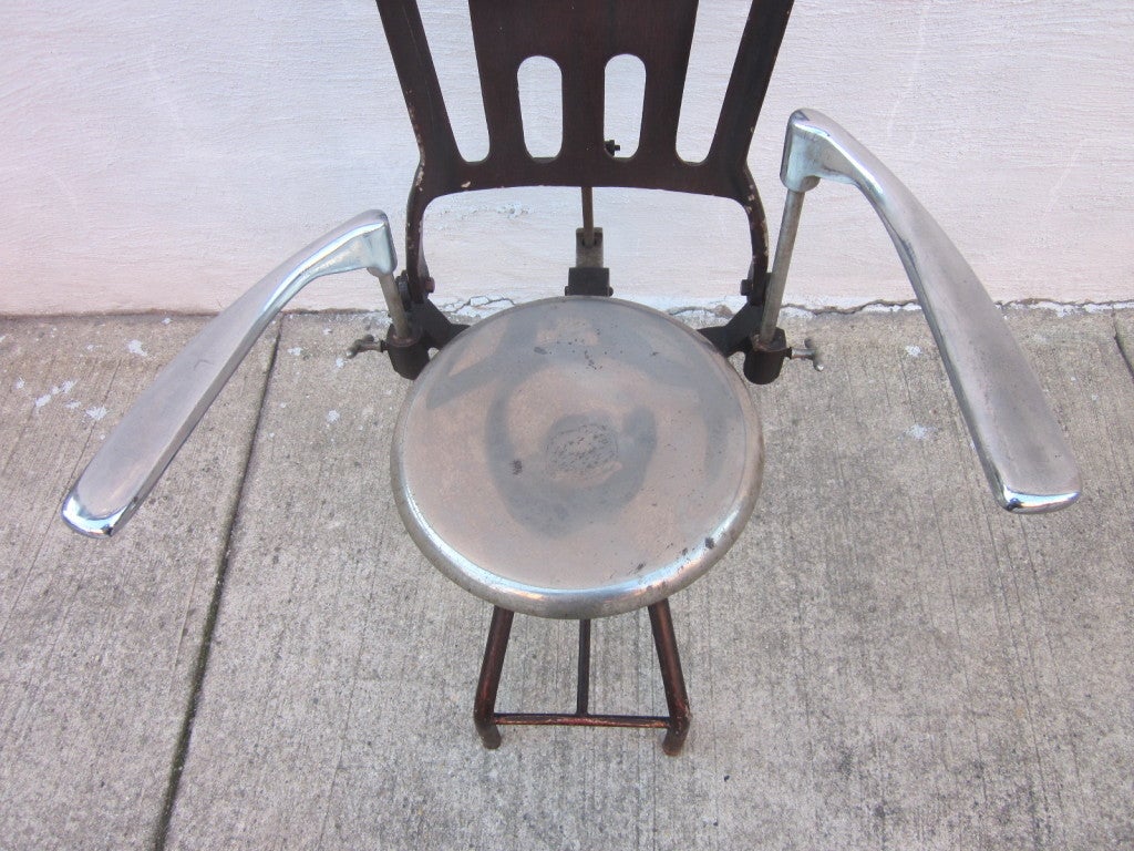 1930s Adjustable Dental / Examining Chair 1