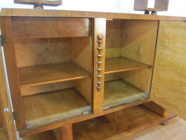 Francese Credenza Art Deco francese con maniglie in bachelite in vendita