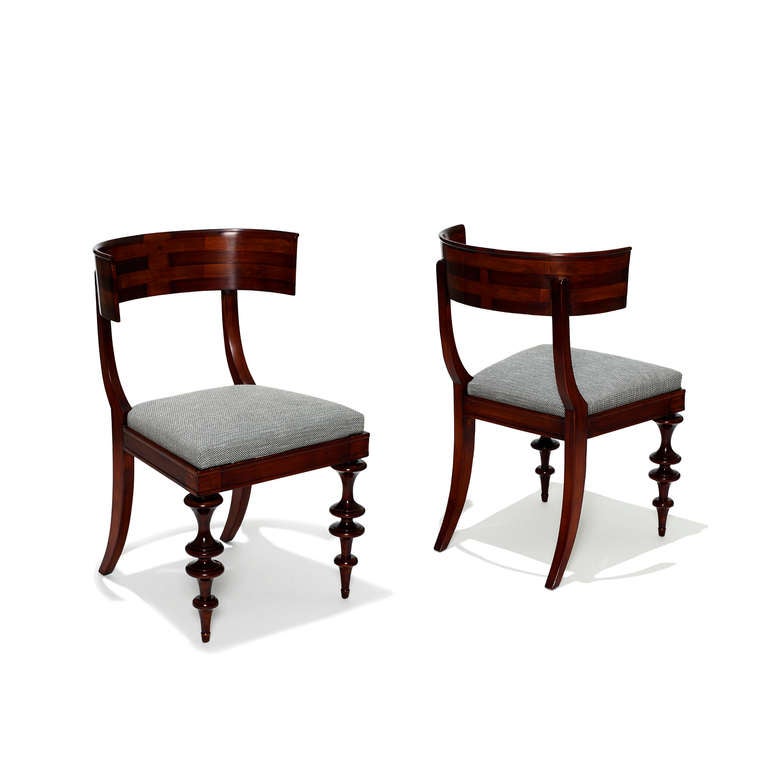 Extraordinary pair of Danish Modern Classicism klismos chairs in birch In Excellent Condition In New York, NY