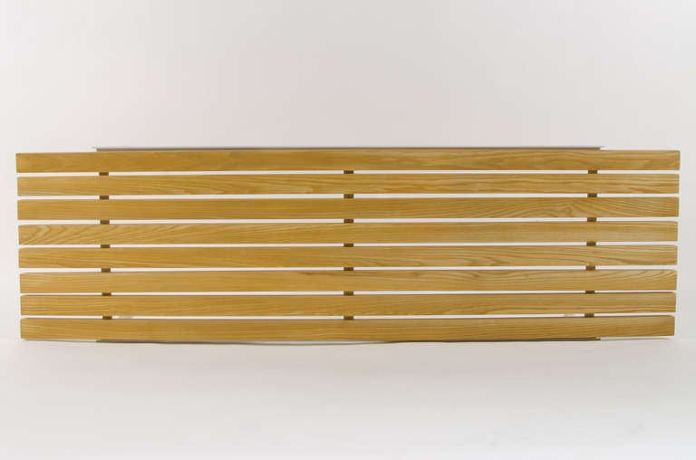 Mid-20th Century Early Florence Knoll T-Angle Slat Bench/Table 1950s