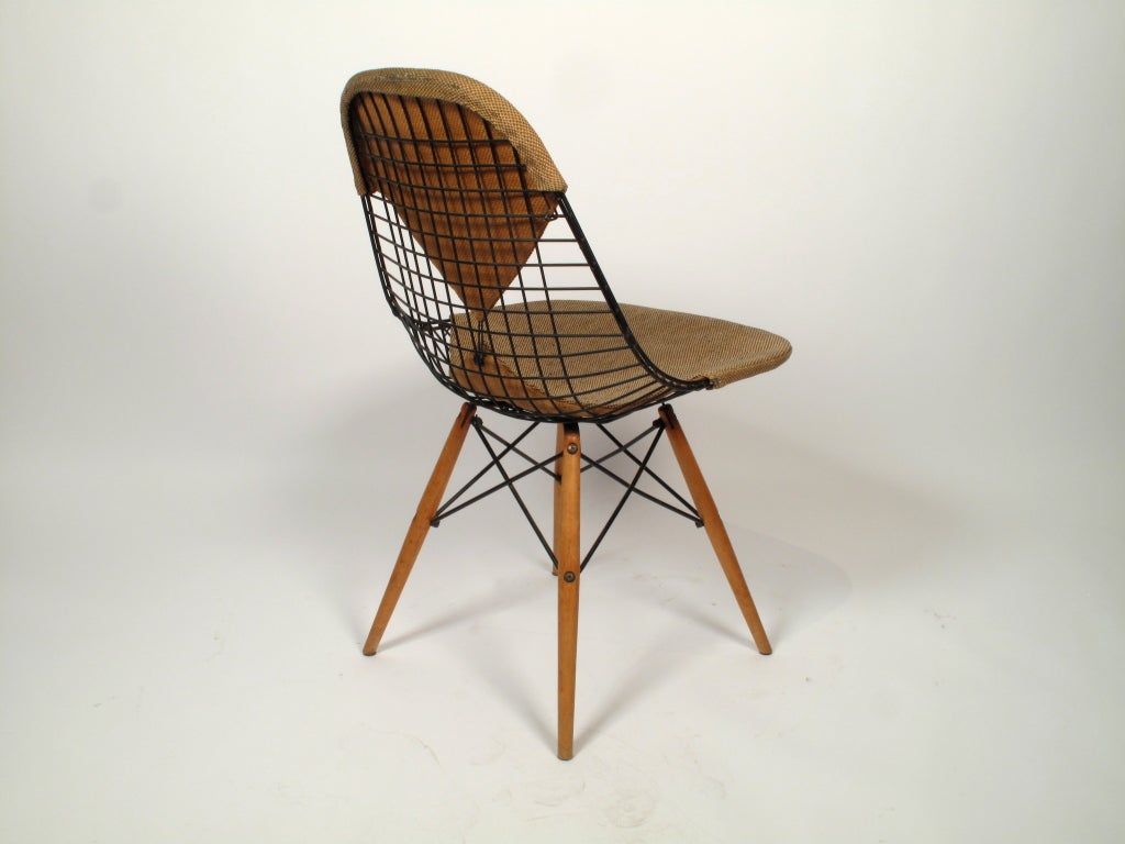 Mid-20th Century Charles Eames 'DKW-2' Wire Bikini Chair