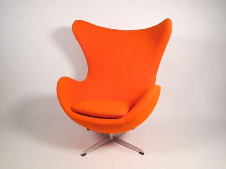 Early Arne Jacobson Egg Chair 1958 In Excellent Condition In Berkeley, CA