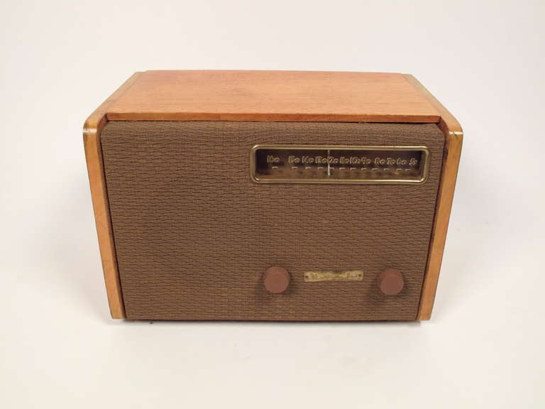 Alexander Girard Detrola Radio 1946 In Excellent Condition For Sale In Berkeley, CA