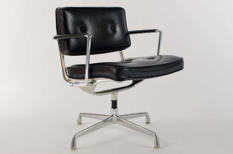 Exceedingly rare leather desk/lounge chair designed by Charles & Ray Eames for Herman Miller c.1968. This chair was only made for a very short time due to a high cost production. Beautiful molded aluminum and classic 