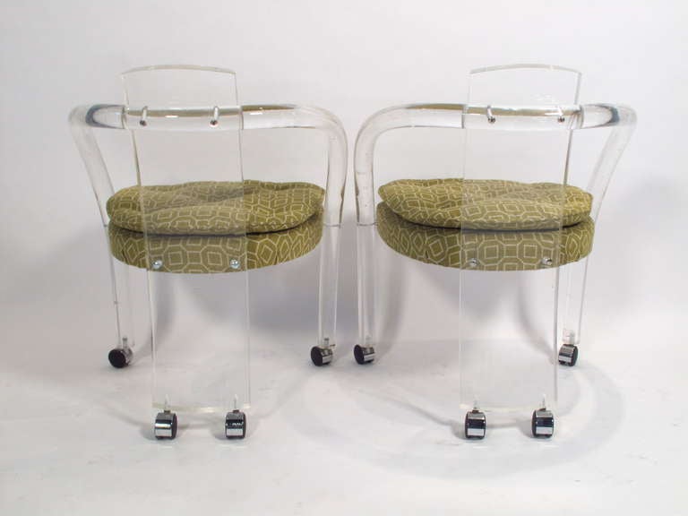 Charles Hollis Jones Lucite Dining Chairs 1960's In Excellent Condition For Sale In Berkeley, CA