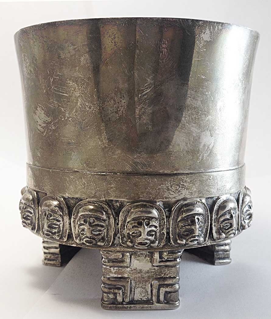 Sterling Silver Vase, Teotihuacan by Myers In Good Condition In 0, Cuauhtemoc