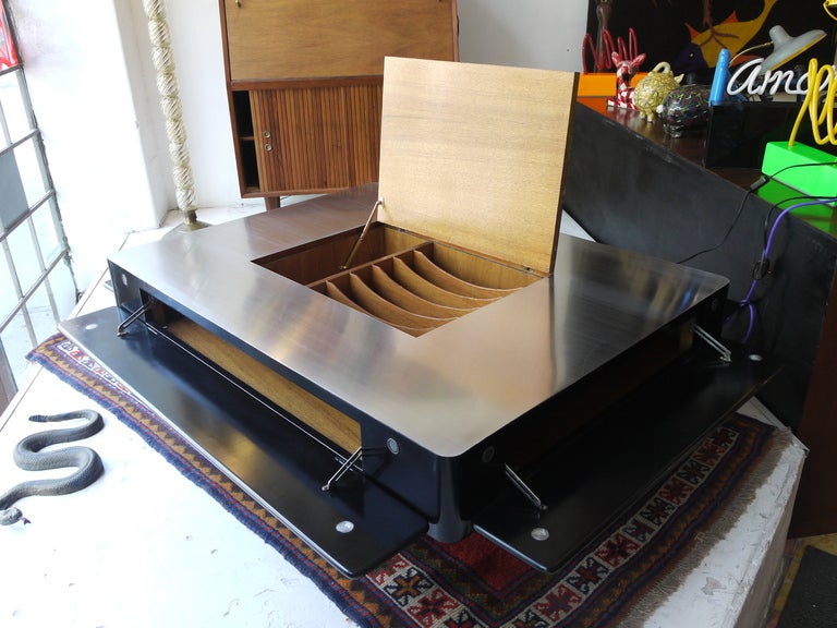 Vico Magistretti 'Caori' Coffee Table.
Brushed Aluminum and Lacquered Wood 