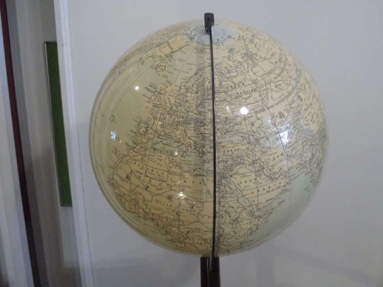 Hammond's International Antique World Globe 18