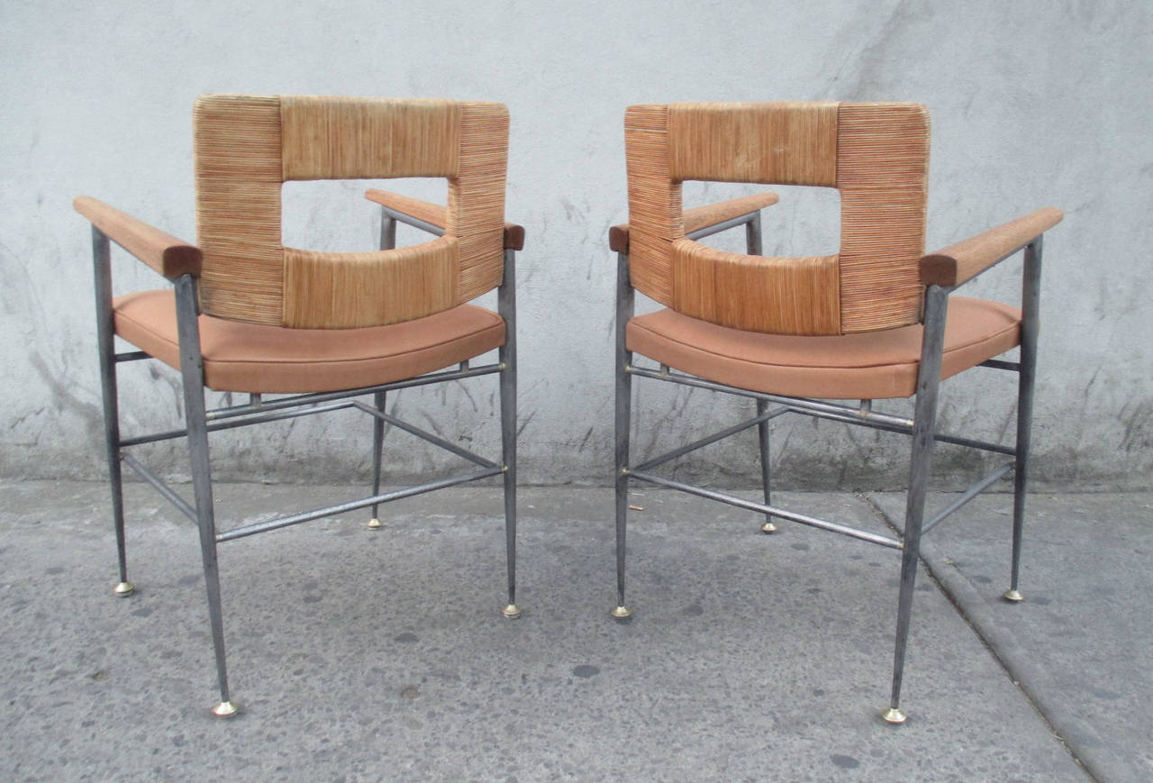 Pair of Midcentury Metal and Wicker Chairs In Good Condition In 0, Cuauhtemoc