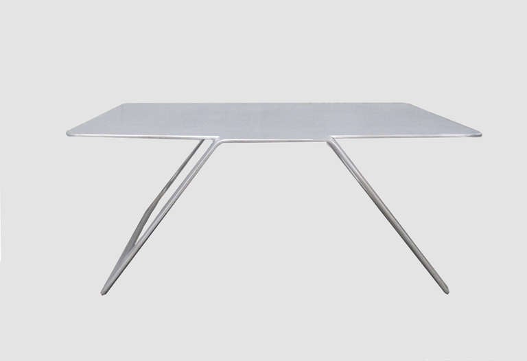 Mexicain Table basse en métal rare de Pedro Ramirez Vazquez