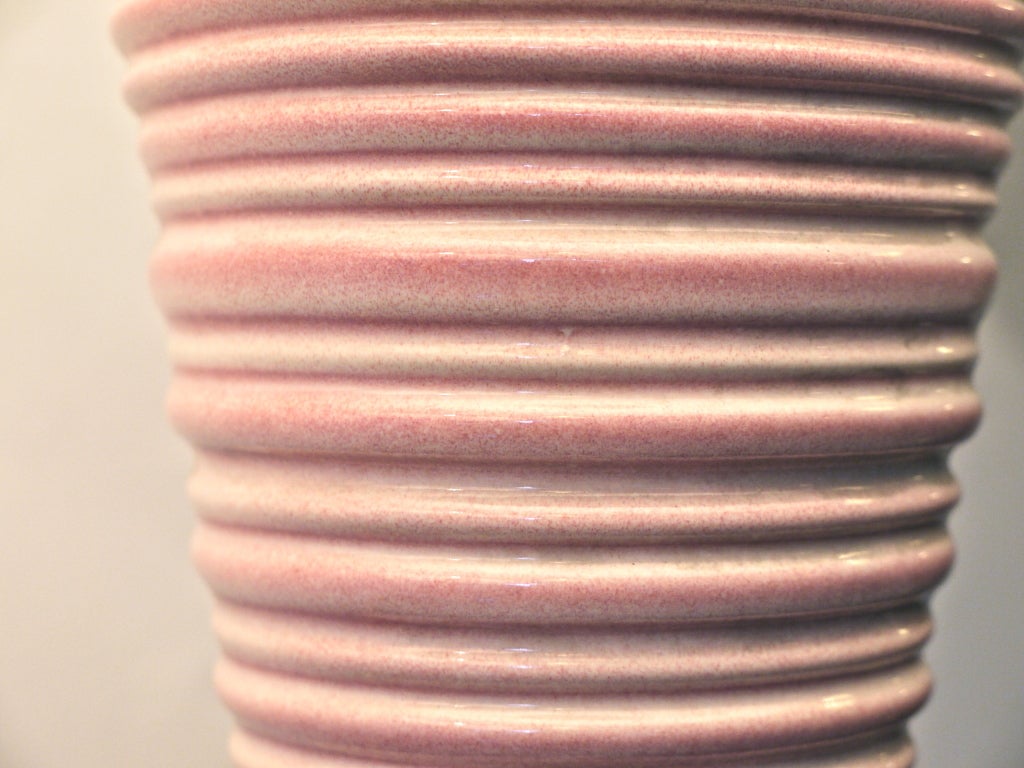One nice pair of table lamps in pink enameled ceramics