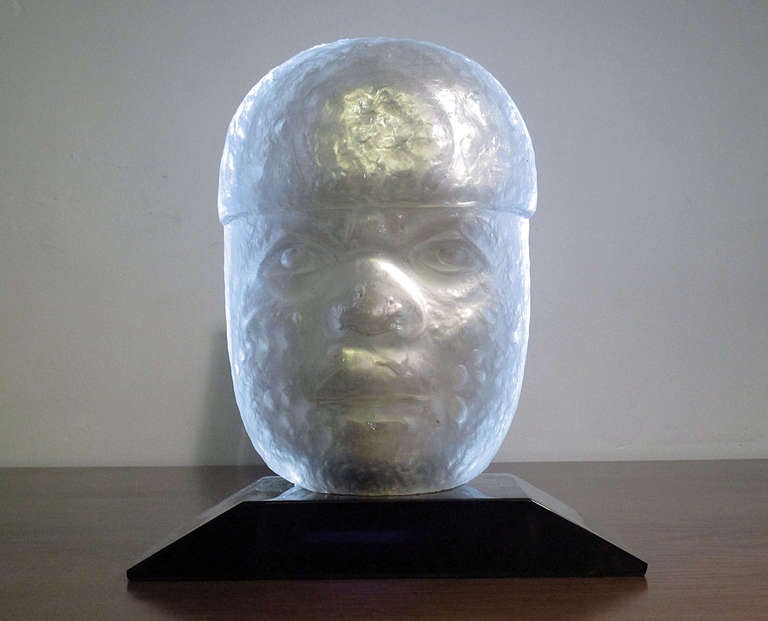 Pedro Ramirez Vazquez Olmec Mercury Glass Sculpture

Size of the glass: 
Height 9 inches
Width 7 inches
Depth 5 inches