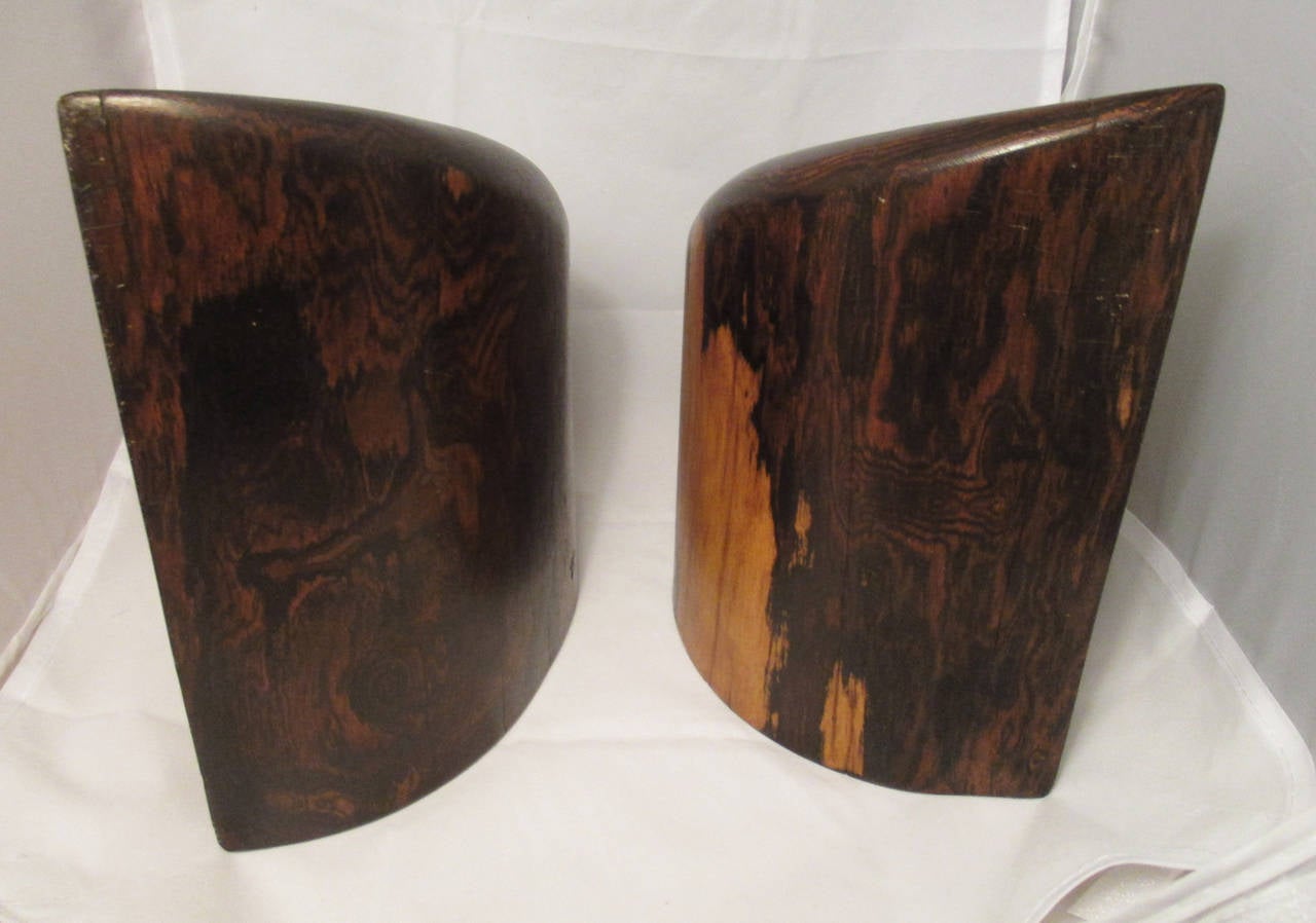 Bookends by Don Shoemaker in Tropical Wood In Good Condition In 0, Cuauhtemoc