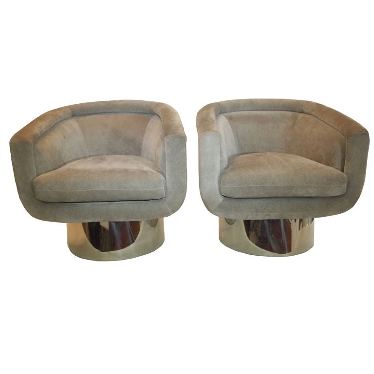 Pair of club chars by Leon Rossen for Pace Furniture
