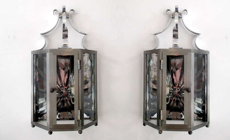 Pair of wall sconces by Arturo Pani made of chromed metal and mirror