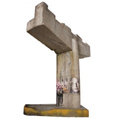 Viktor Martínez concrete sculpture