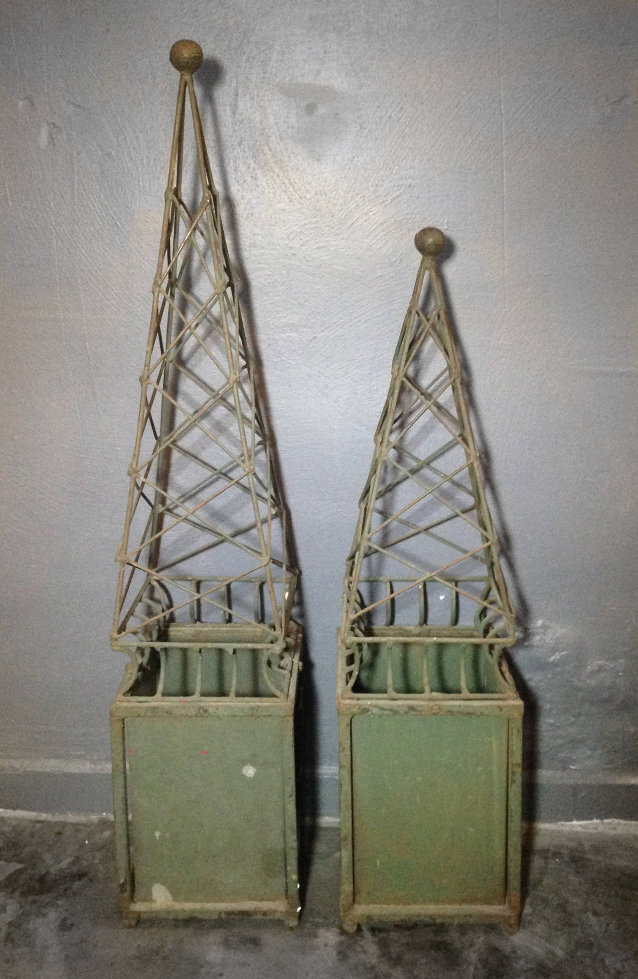 Pair of metal obelisks sculptures after Arturo Pani, 1970s.
Good original condition with minor fading. Two sizes available:

Dimensions: 
Two pairs of 29 inches of height x 6 inches of width x 6 inches depth.
One pair of 24 inches of height x 6