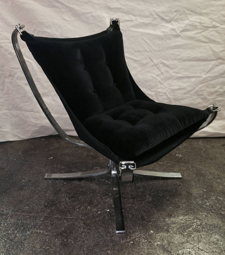 Falcon Chair with Ottoman by Sigurd Ressel In Good Condition In 0, Cuauhtemoc