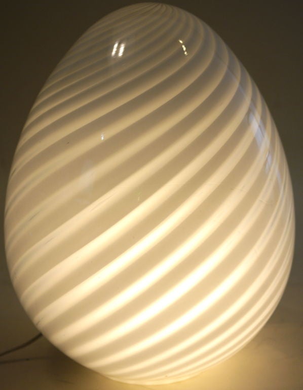 Mid-20th Century Murano, egg lamp by Venini