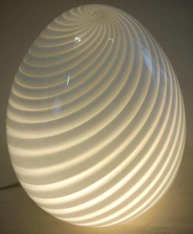 Murano, egg lamp by Venini 1