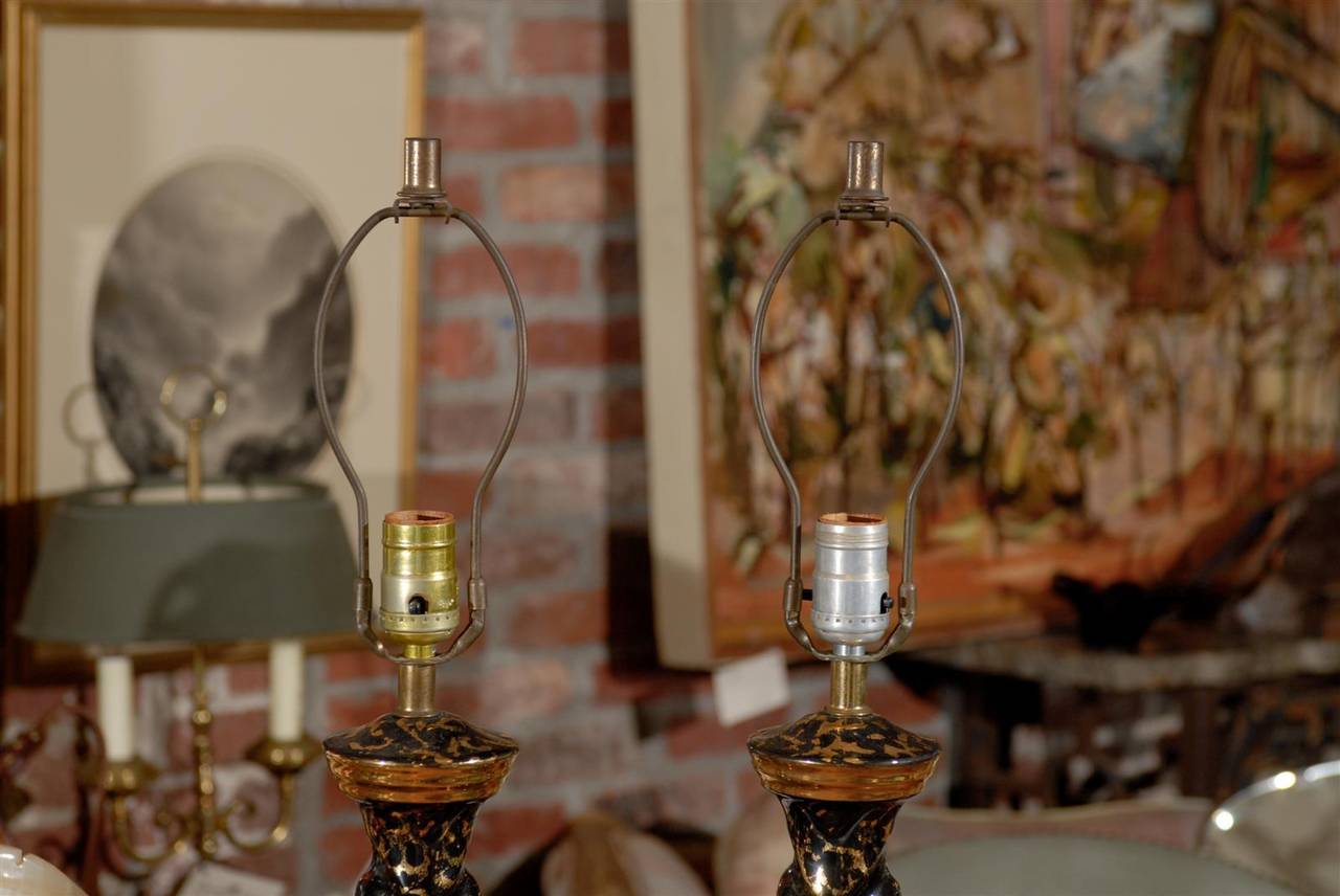 American Midcentury Black and Gold Splatterware Lamp For Sale