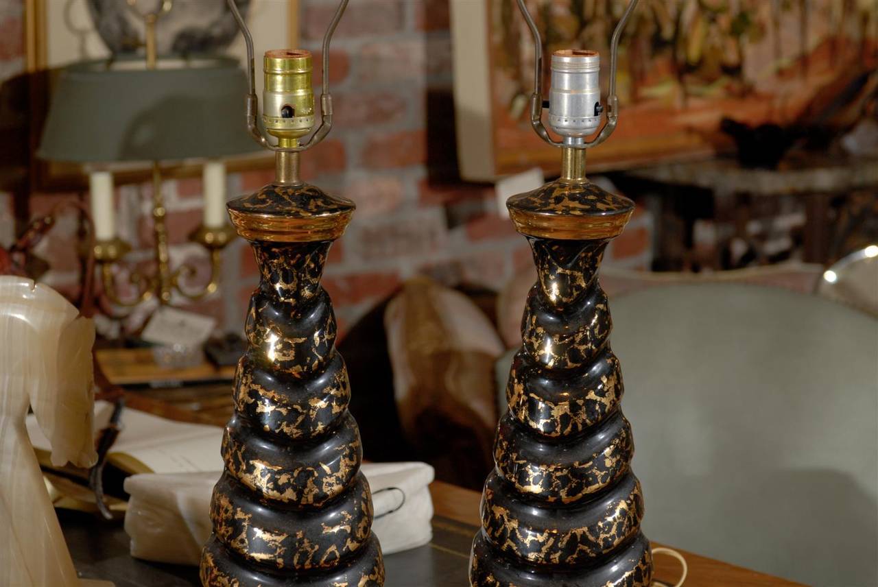 Midcentury Black and Gold Splatterware Lamp In Good Condition For Sale In Atlanta, GA