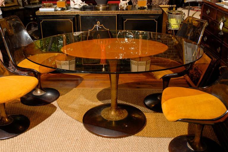American Mid-Century Tulip Shaped Table and Four Chairs