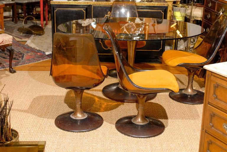 Mid-Century Tulip Shaped Table and Four Chairs 2