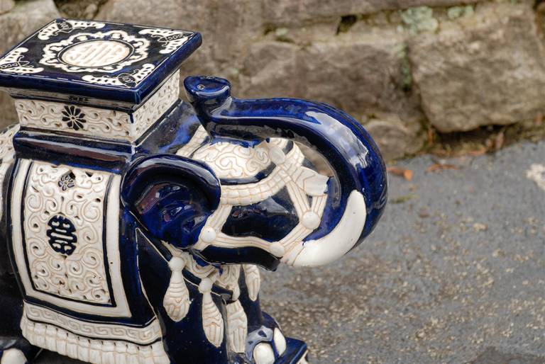Vintage Ceramic Elephant Garden Stool In Excellent Condition In Atlanta, GA