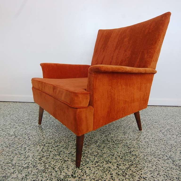 Mid-20th Century Pair Mid-Century Lounge Chairs