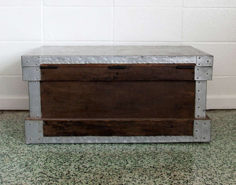 Industrial Vintage Metal and Wood Trunk Table 4