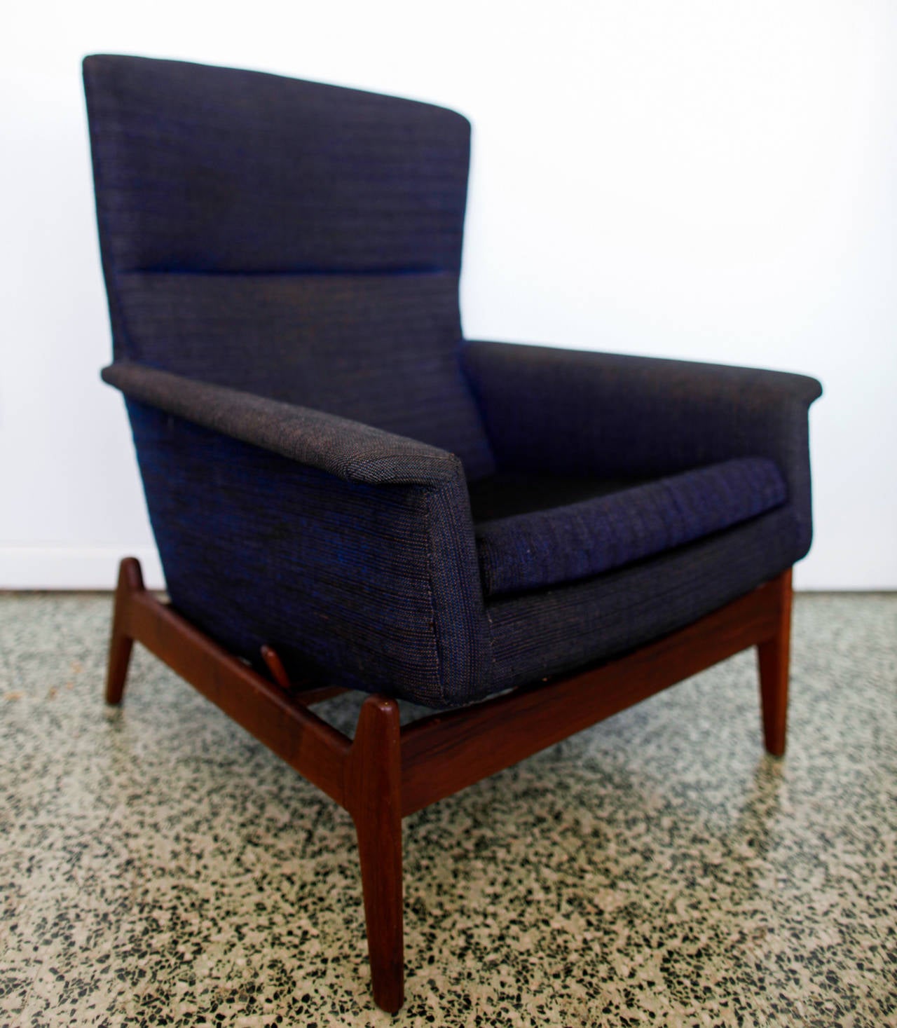 Rare Reclining Mid-Century Modern Lounge Armchair by Dux 2