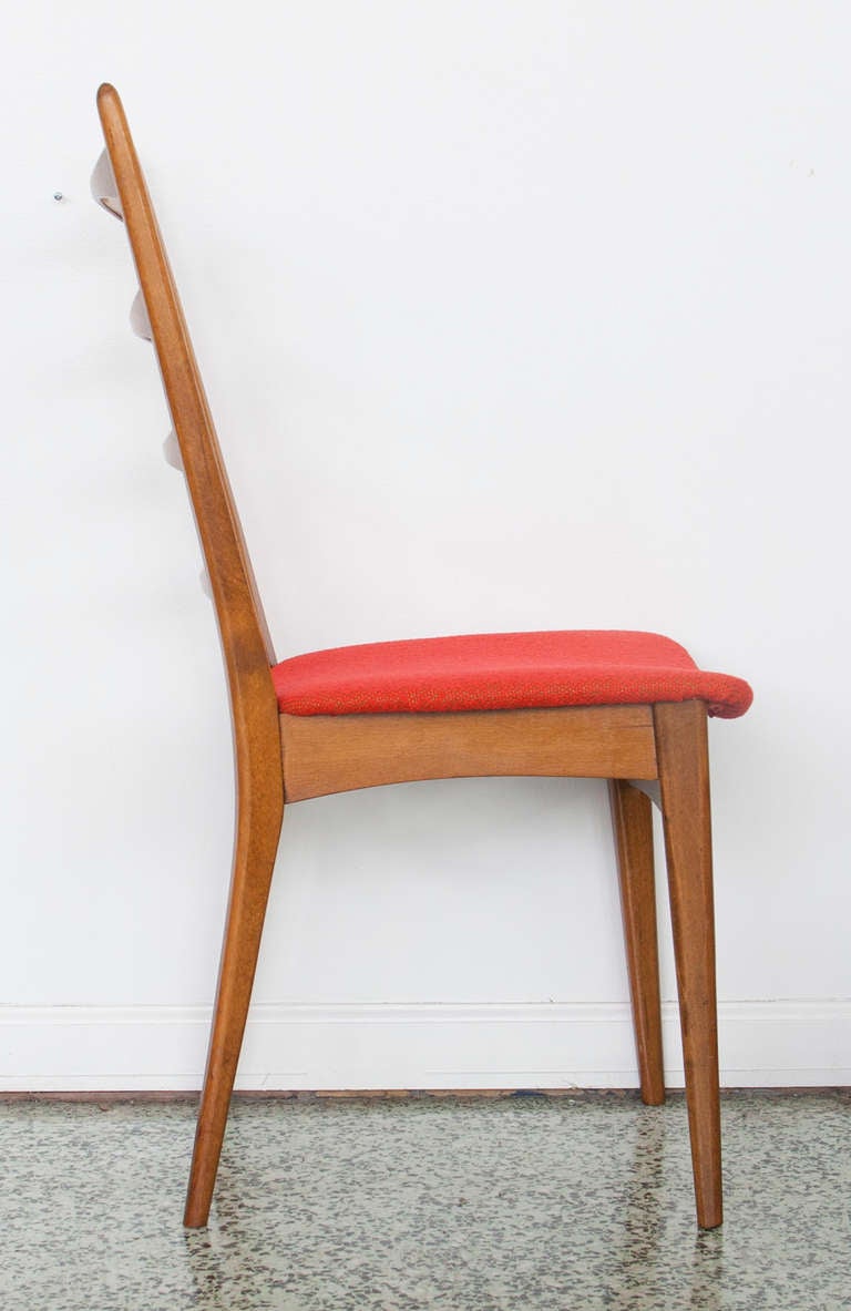 Six Danish Modern Midcentury Ladder Back Dining Chairs In Excellent Condition In St. Louis, MO