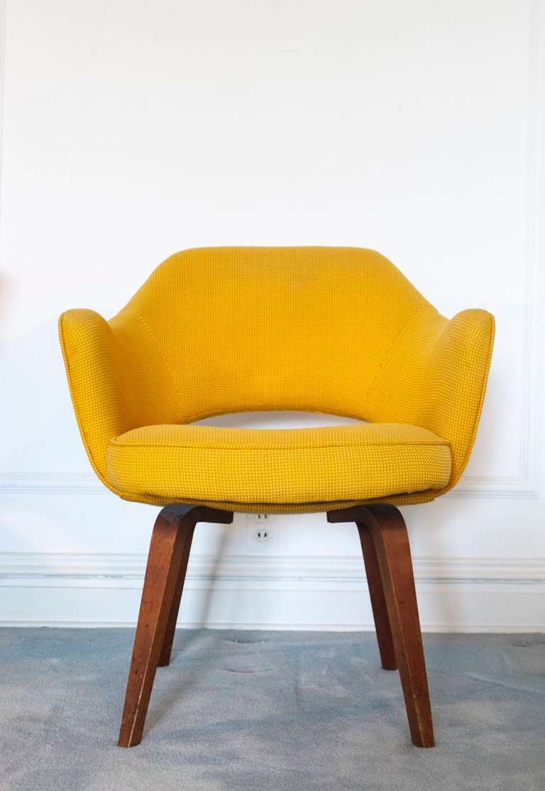 Mid-20th Century Pair (2) Vintage Saarinen Executive Knoll Lounge Chairs