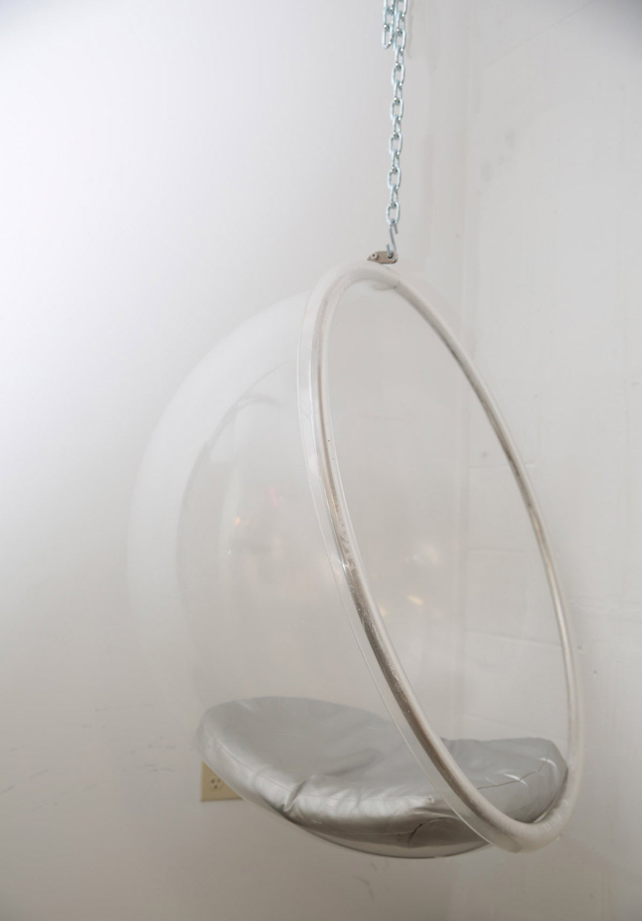 eero aarnio hanging bubble chair