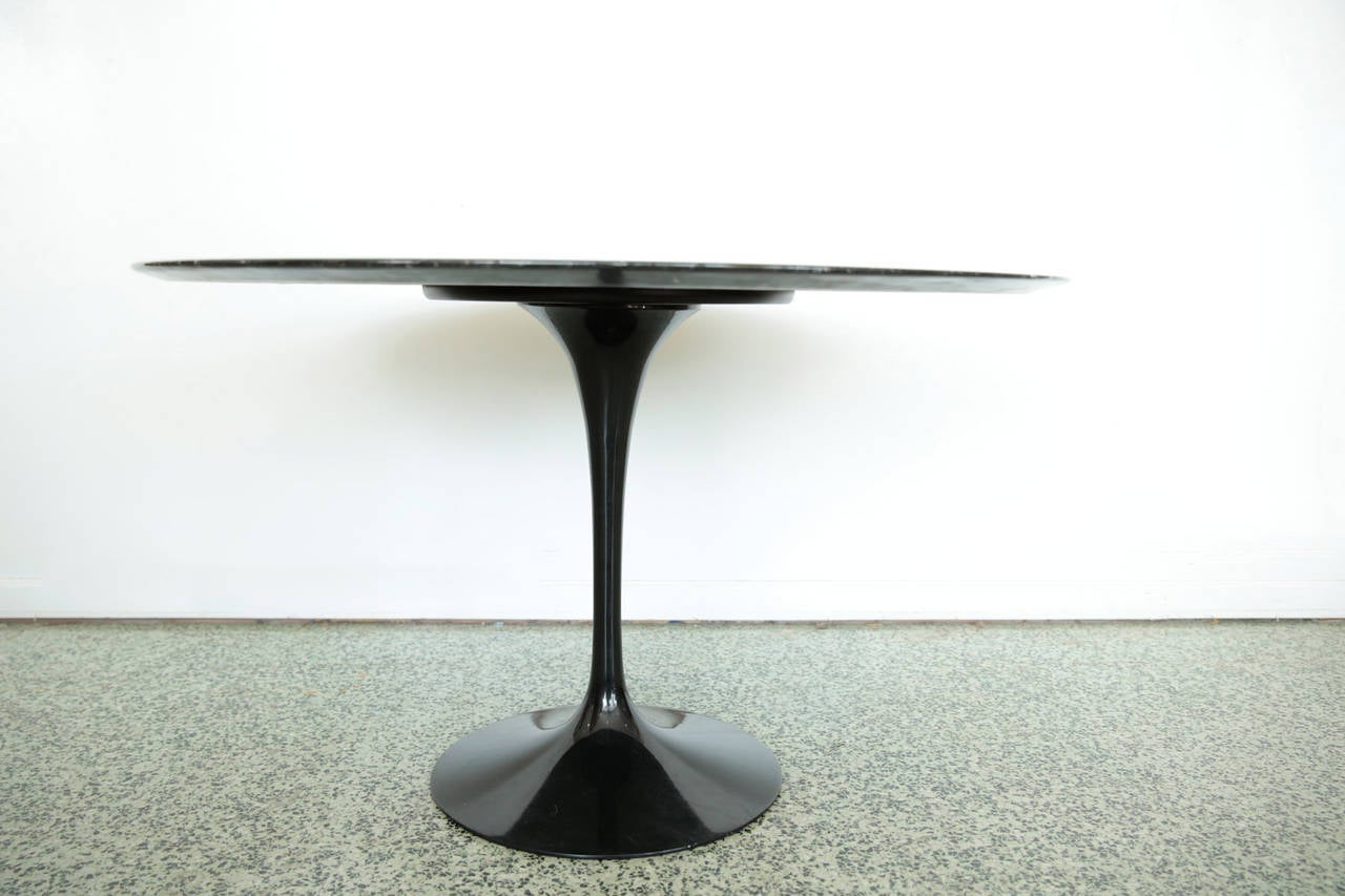 Mid-Century Modern Knoll Saarinen Marble-Top Dining Table