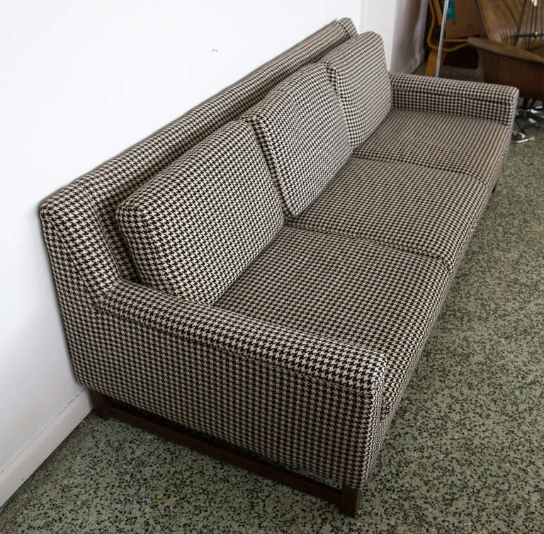 Midcentury Houndstooth Sofa at 1stdibs