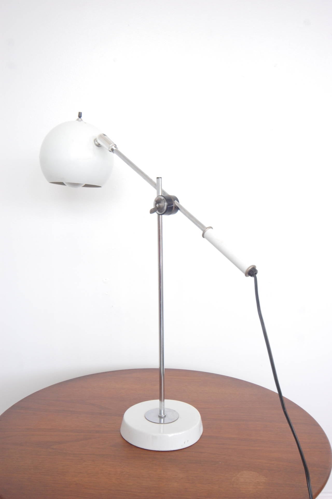 White Lightolier Ball Table Desk Lamp 2