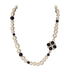 Chanel Black & White Pearl Necklace - circa 2008