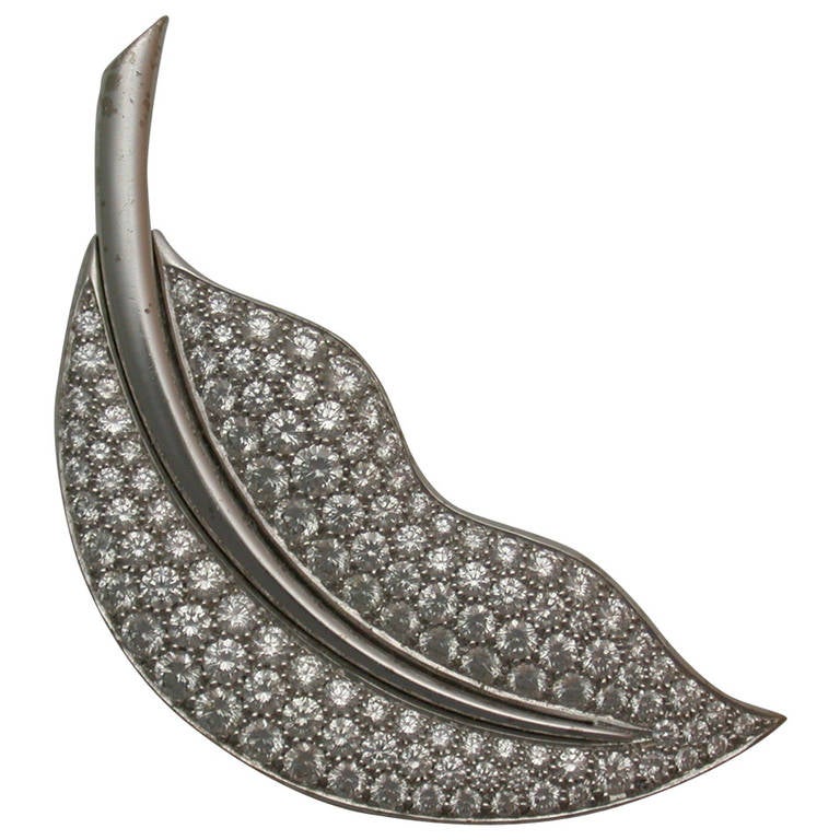 Van Cleef & Arpels Paris Diamond Leaf Brooch For Sale
