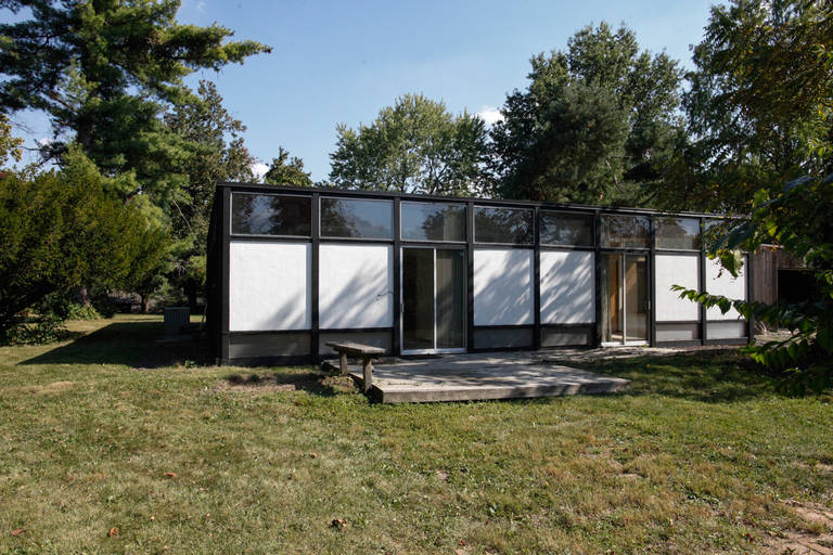 Beautiful and Amazing one-of-a-kind home in the Kirkwood area of Saint Louis, Missouri.  This is a wonderful example of Mid-Century modern architecture in a small living space set on .9 acre of a semi-private street.  The house was designed by Mits