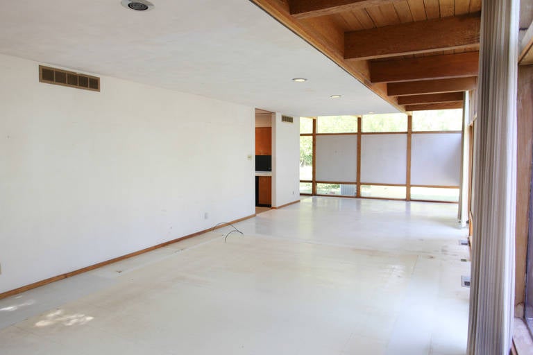 Mid-20th Century Mid-Century Modern Eames-Style Box House by Architect Mitsu Otsuji, .9 Acres