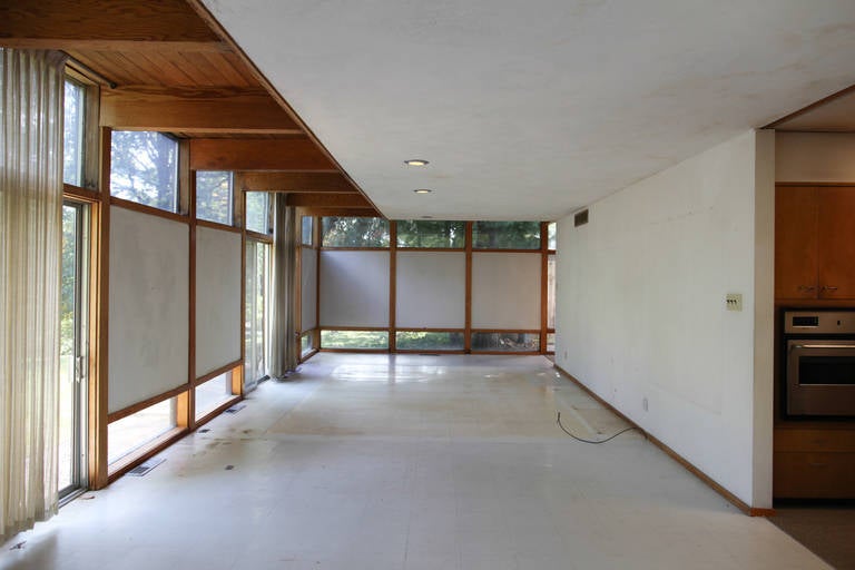 Mid-Century Modern Eames-Style Box House by Architect Mitsu Otsuji, .9 Acres In Fair Condition In St. Louis, MO