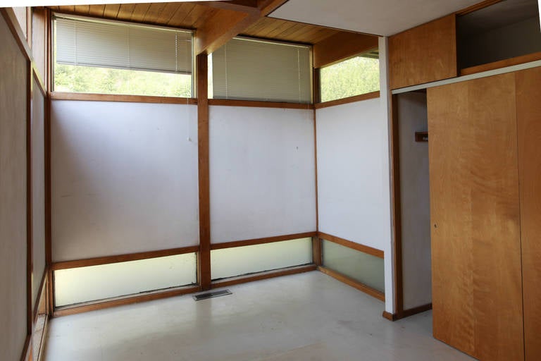 Mid-Century Modern Eames-Style Box House by Architect Mitsu Otsuji, .9 Acres 2