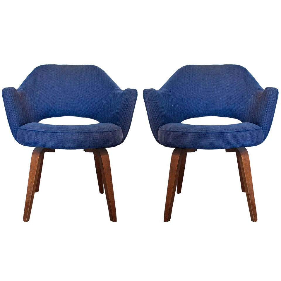 Pair (2) Vintage Saarinen Executive Knoll Lounge Chairs at 1stDibs