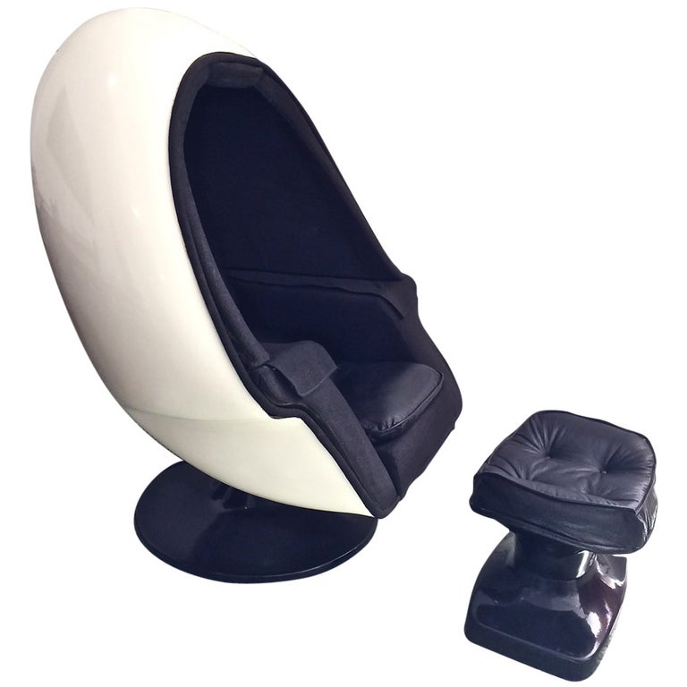 1970 Vintage Lee West Alpha Chamber Egg Pod Stereo Chair at 