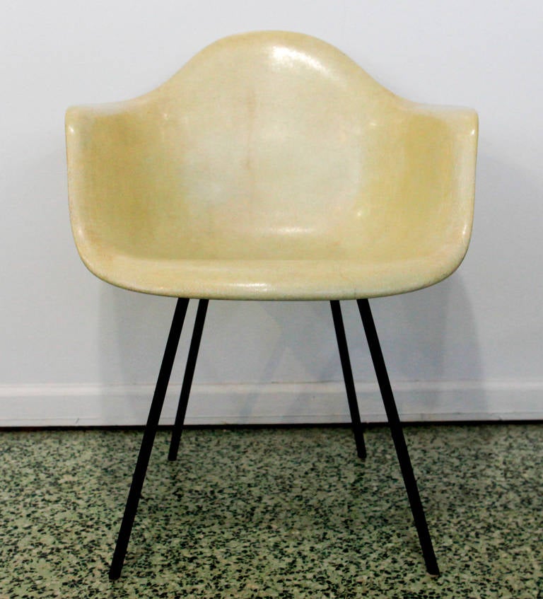Fiberglass Set of Parchment White Original Zenith Rope-Edge Eames Chairs for Herman Miller