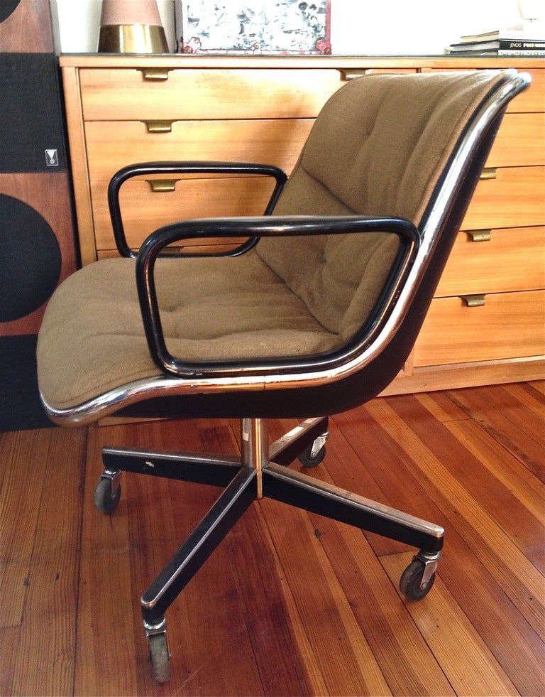 Total of 6 Pollack for Knoll office chairs available in a neutral oatmeal upholstery.