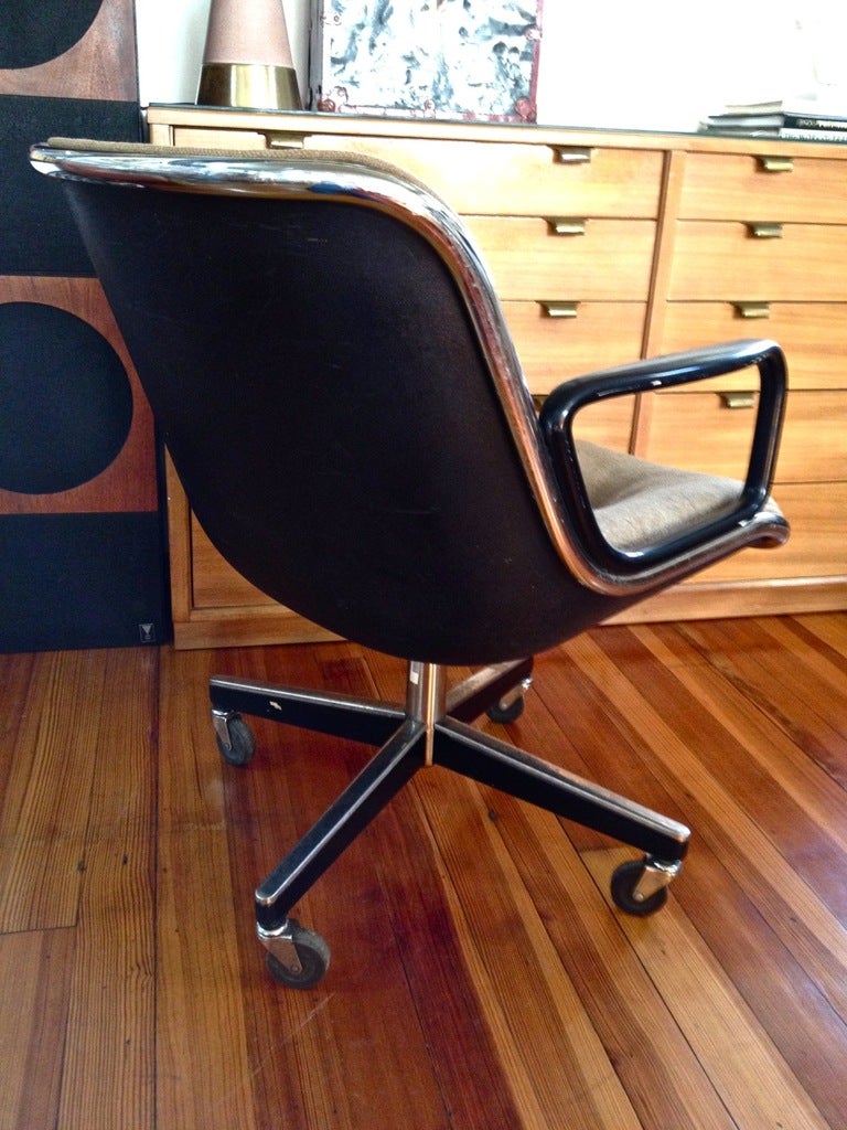 6 Charles Pollack for Knoll executive office chairs In Good Condition In St. Louis, MO